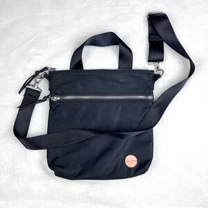 ShortyLOVE Amuse Medium Crossbody